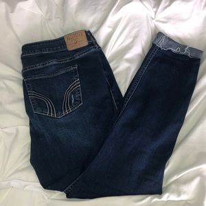 Hollister Cropped Jeans (Mid-Rise)